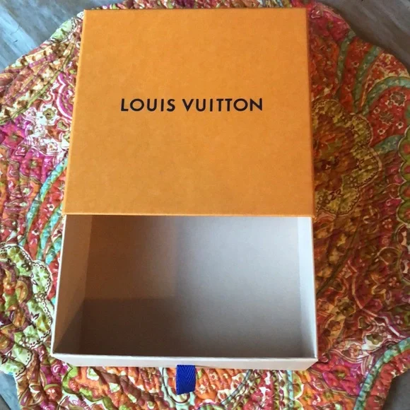 Louis Vuitton Gift/Storage/Display Box - Picture 2 of 4